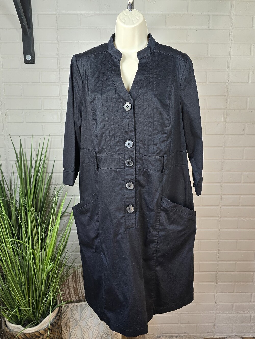 Lane Bryant Black Button Front Long Sleeve Midi Dress Size 16